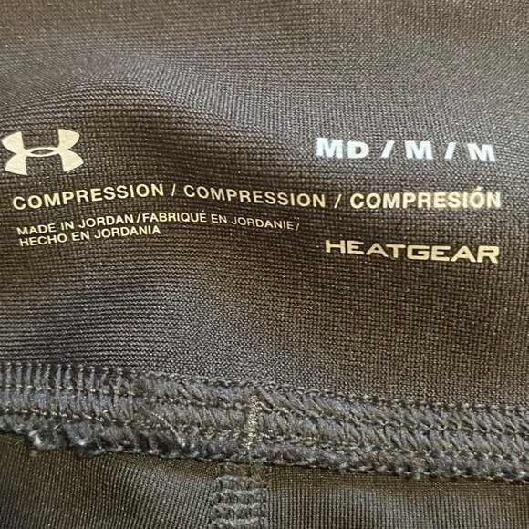 Under Armour Compression Heatgear Capris Medium - Picture 6 of 7